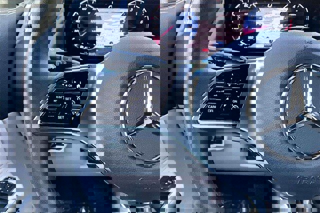 Certified 2025 Mercedes-Benz GLA 250 4MATIC image 14