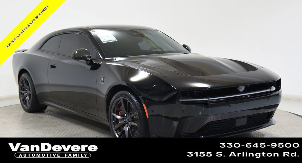 Used 2024 Dodge Charger Daytona Scat Pack w/ Plus Group AWD/4WD image 1
