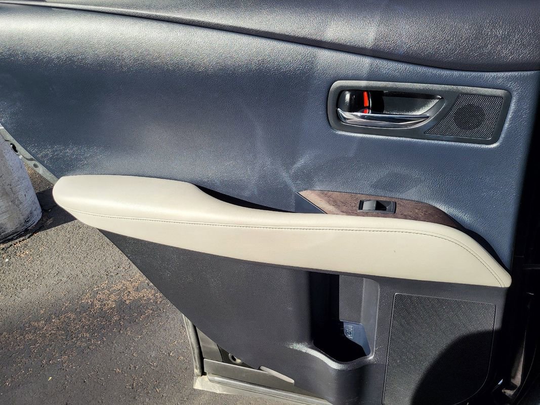 Used 2013 Lexus RX 450h FWD image 17