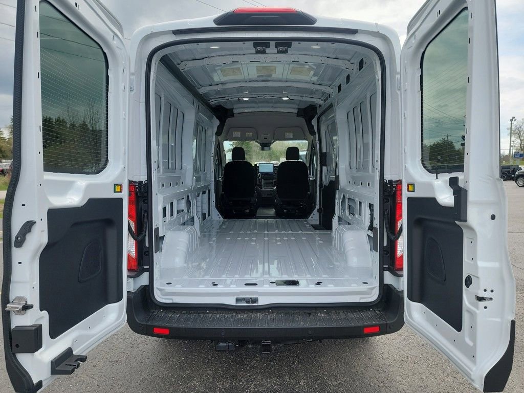 New 2025 Ford Transit 250 148 Medium Roof image 23