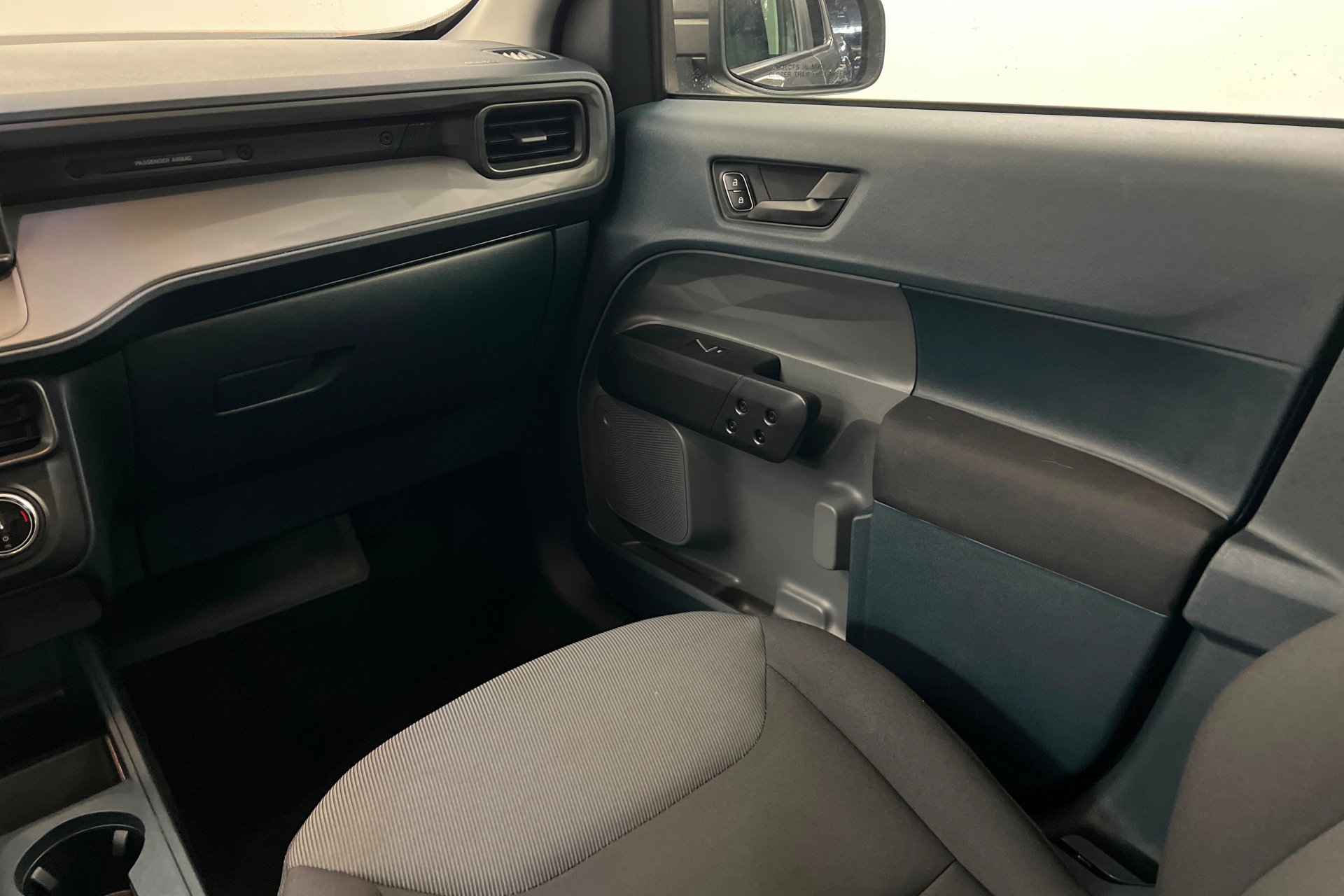 Used 2023 Ford Maverick XL FWD image 10