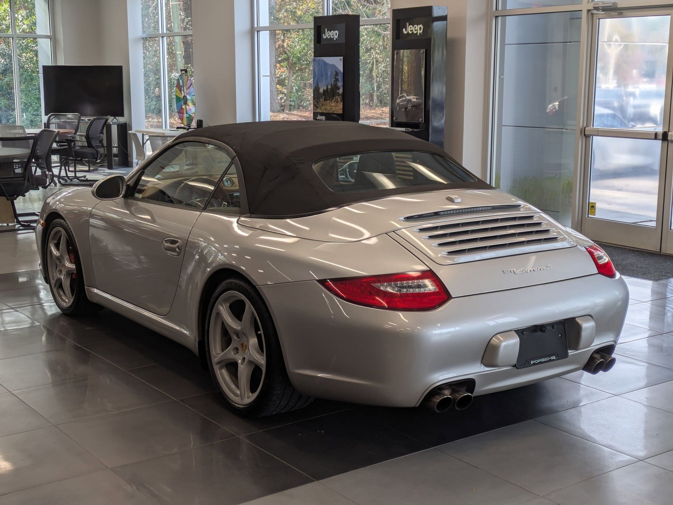 Used 2009 Porsche 911 Carrera S image 7