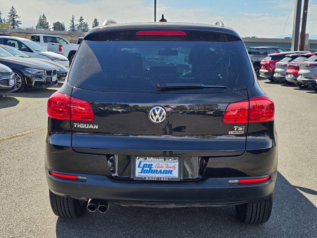 Used 2017 Volkswagen Tiguan Wolfsburg Edition AWD/4WD image 6
