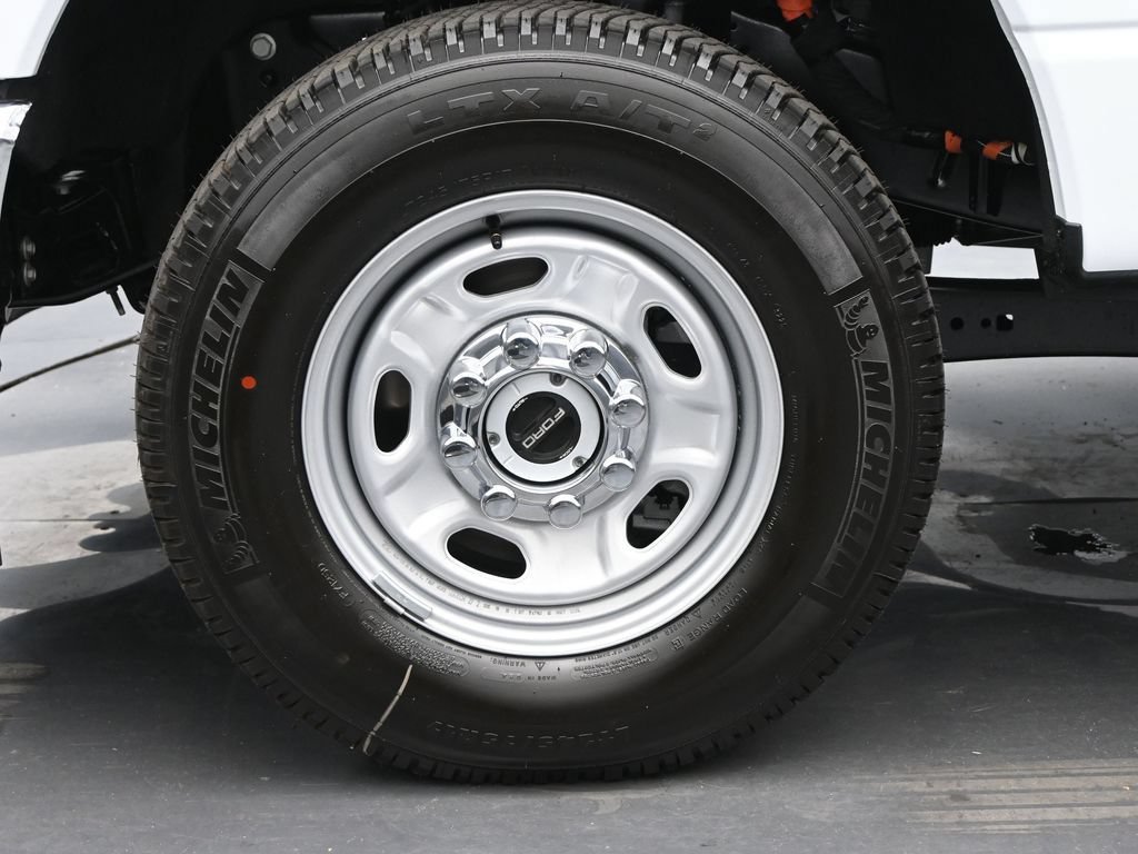 New 2026 Ford F250 XL AWD/4WD image 16
