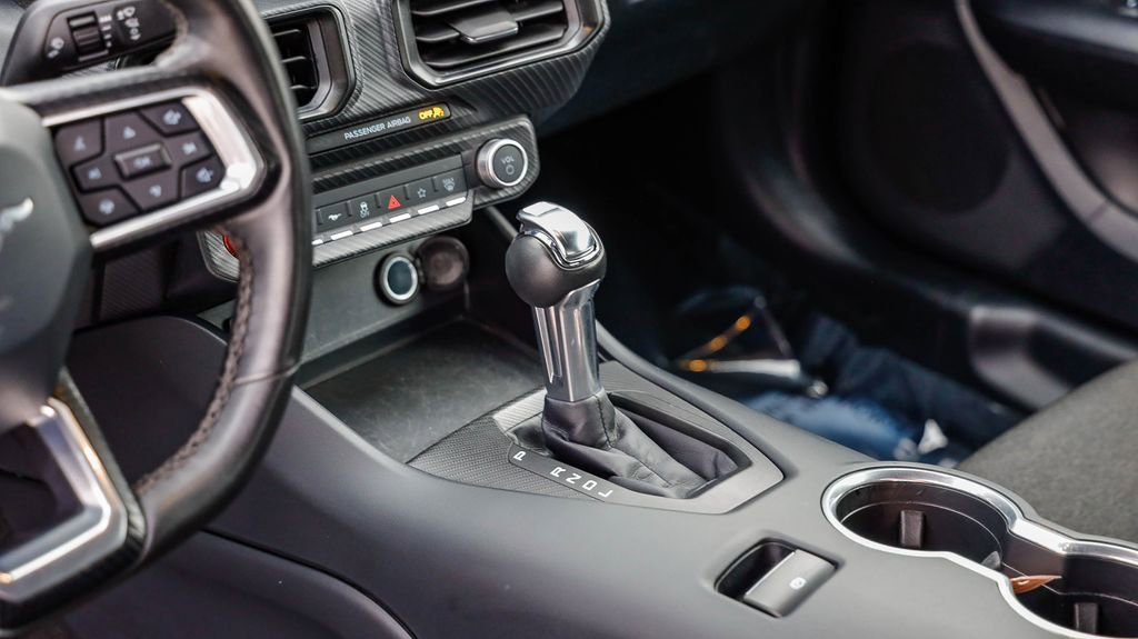 Used 2024 Ford Mustang EcoBoost image 24