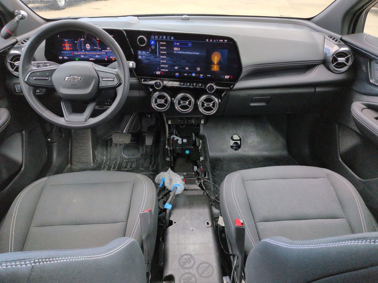 Used 2024 Chevrolet Blazer EV AWD Police image 21