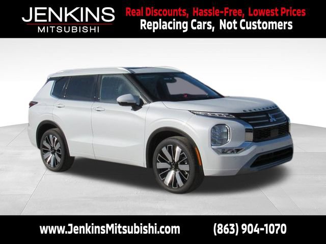 New 2026 Mitsubishi Outlander SEL FWD image 1