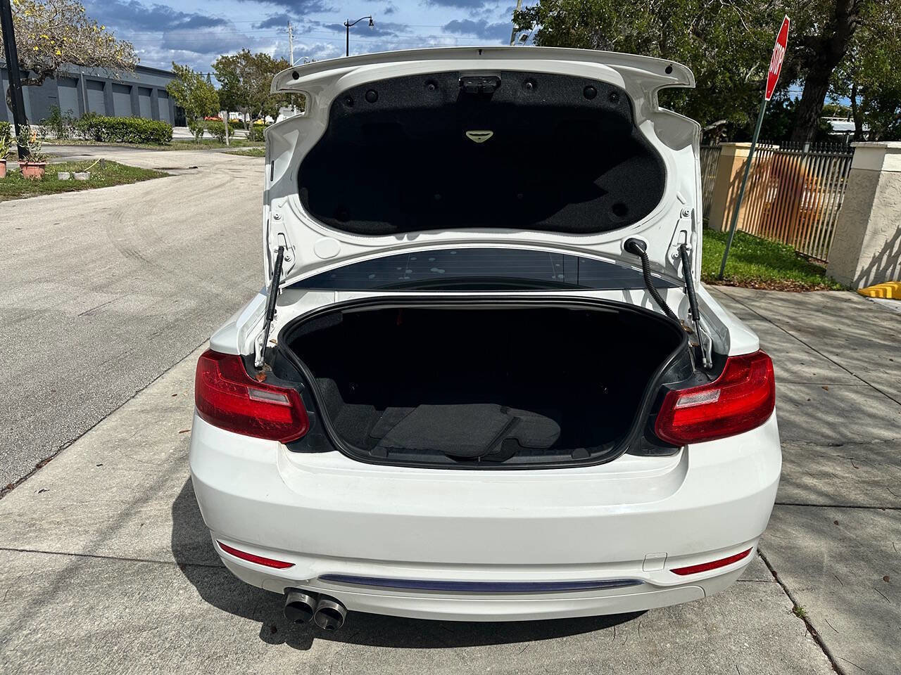 Used 2016 BMW 228i xDrive 228i xDrive AWD 2dr Coupe SULE image 13