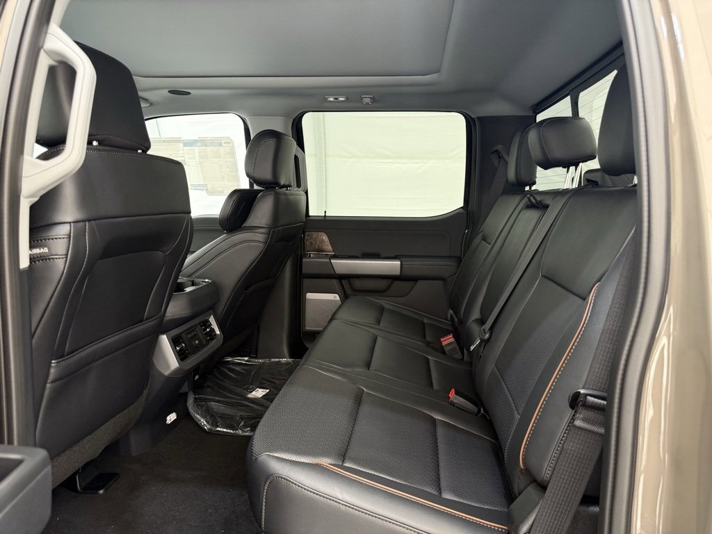 New 2026 Ford F350 4x4 Crew Cab Super Duty image 14
