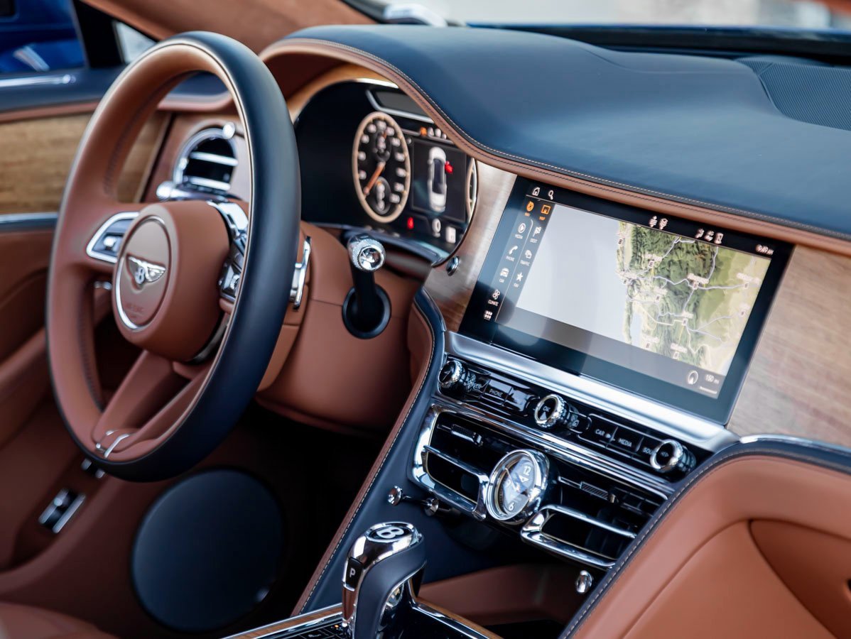 Certified 2023 Bentley Flying Spur V8 image 34