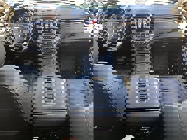 Used 2019 GMC Yukon Denali w/ Denali Ultimate Package image 9