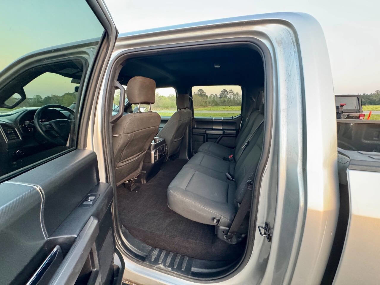 Used 2019 Ford F150 XLT w/ Equipment Group 302A Luxury image 17