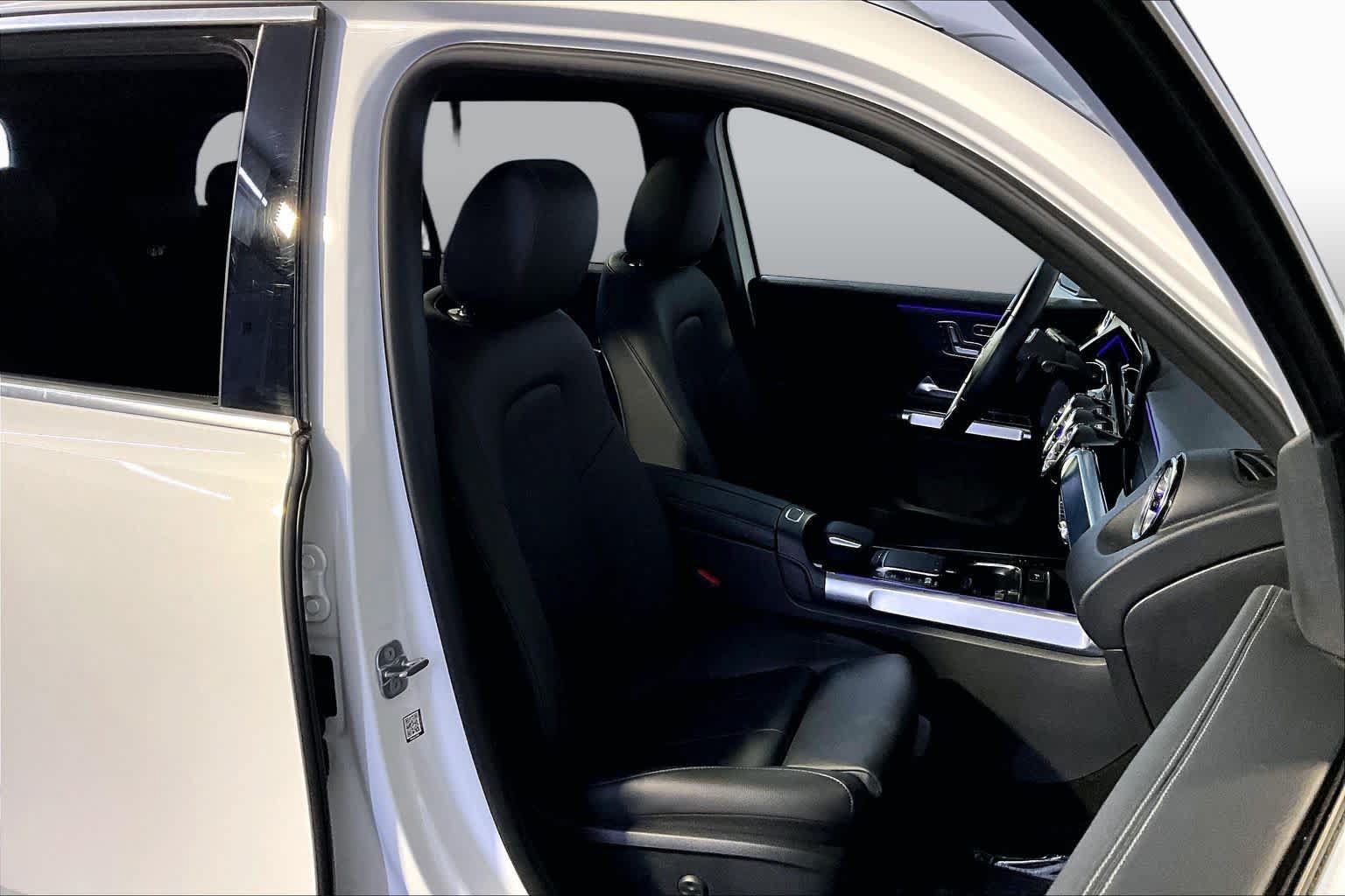 Used 2023 Mercedes-Benz GLB 250 4MATIC image 8