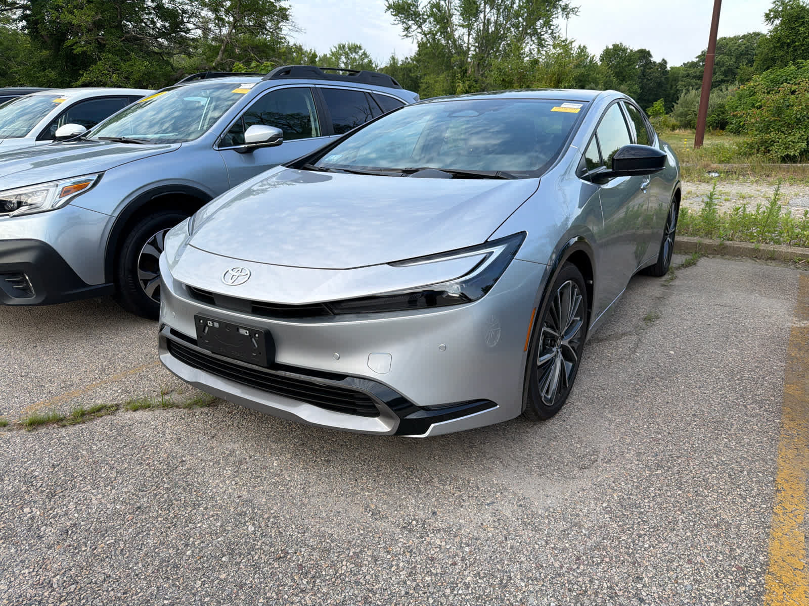 Used 2023 Toyota Prius XLE AWD/4WD image 8