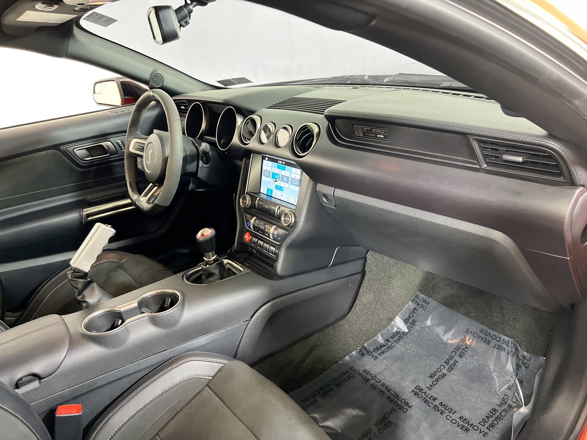 Used 2016 Ford Mustang Shelby GT350 w/ Technology Package image 28