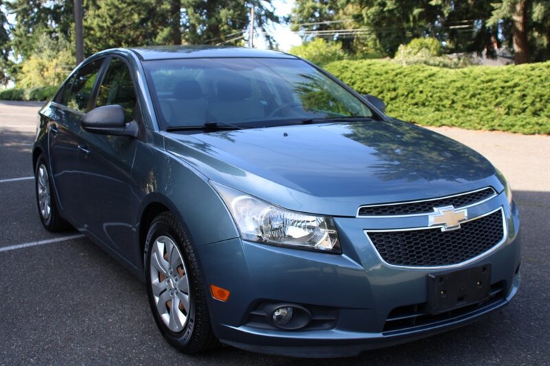 Used 2012 Chevrolet Cruze LS w/ Connectivity Package FWD image 2