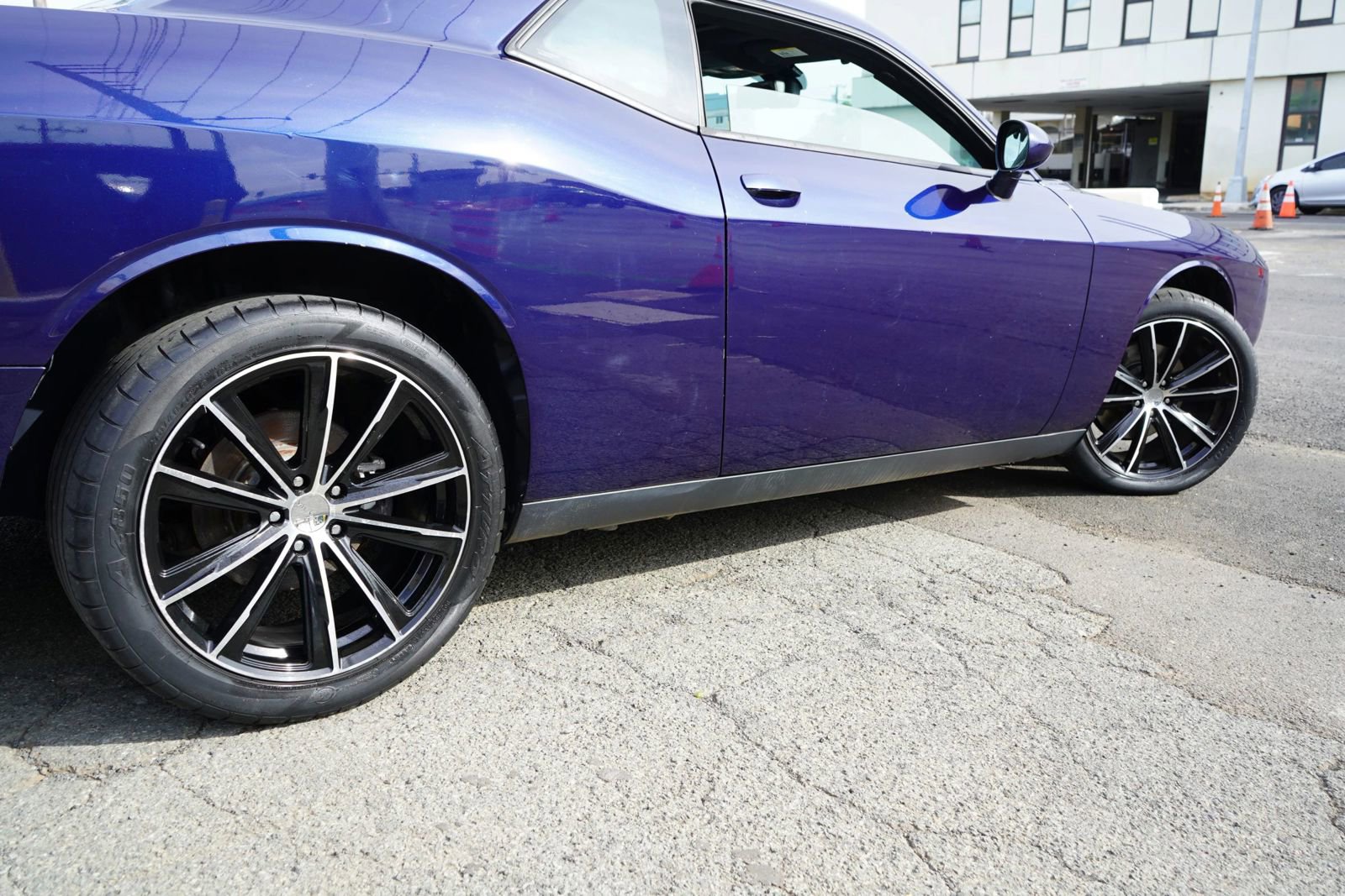 Used 2015 Dodge Challenger SXT Plus image 7