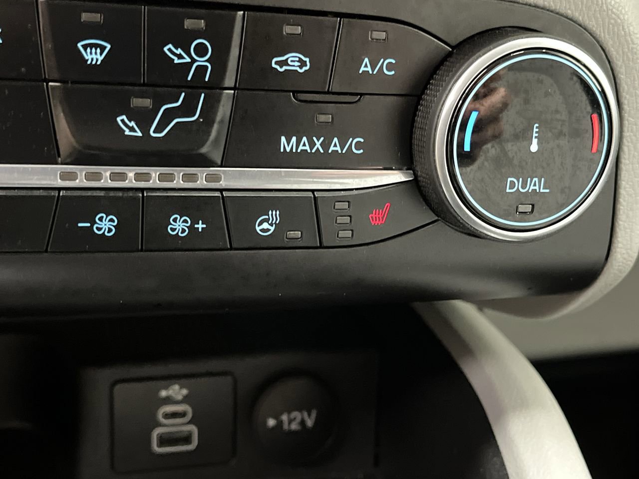 Certified 2025 Ford Escape Active w/ Cold Weather Package AWD/4WD image 20