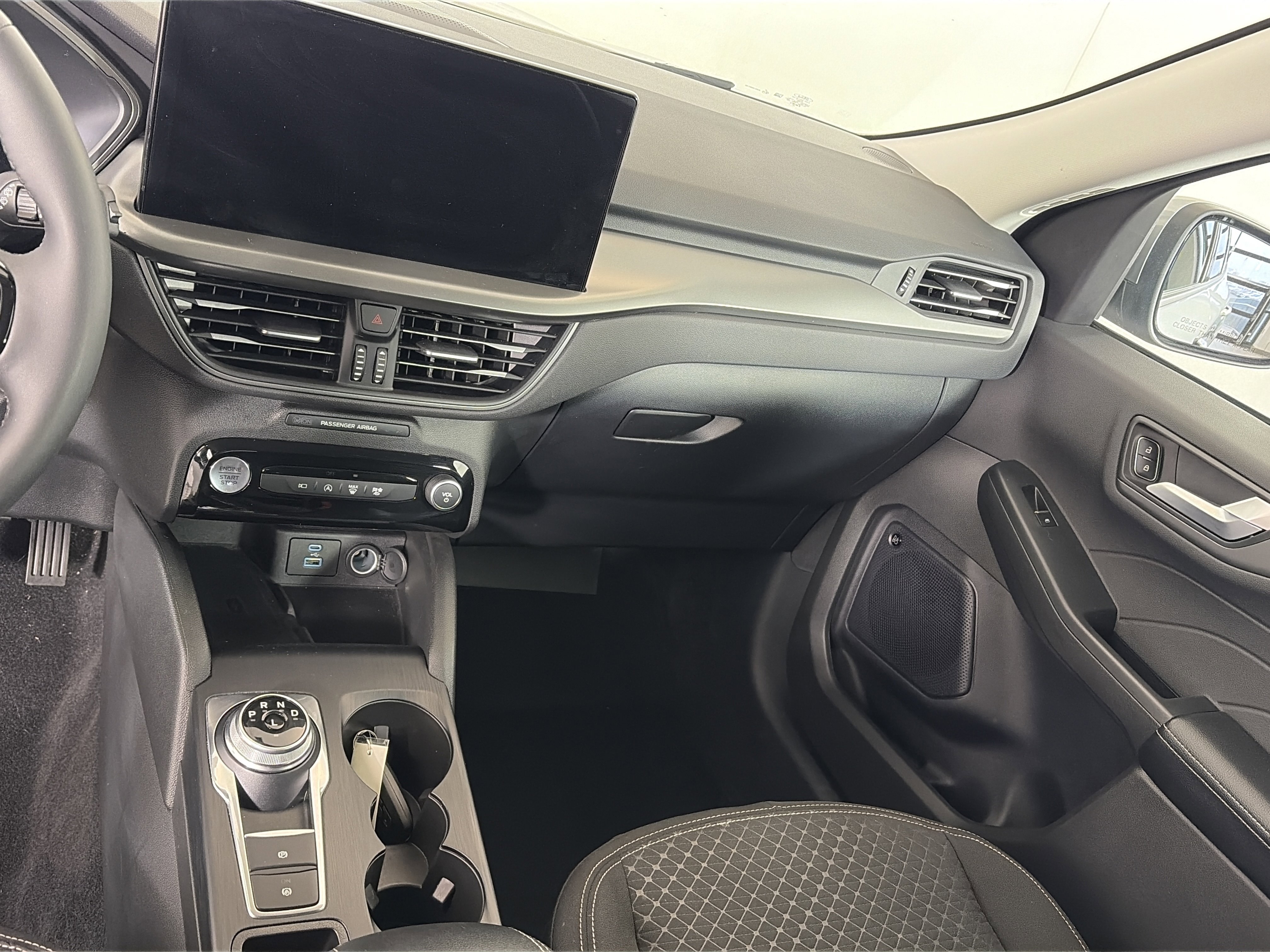 Used 2023 Ford Escape Active w/ Tech Pack #2 AWD/4WD image 4