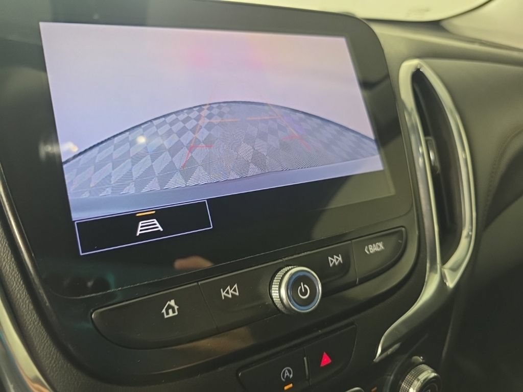 Used 2023 Chevrolet Equinox Premier AWD/4WD image 18