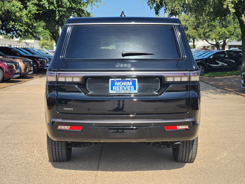 Used 2026 Jeep Grand Wagoneer Limited AWD/4WD image 6