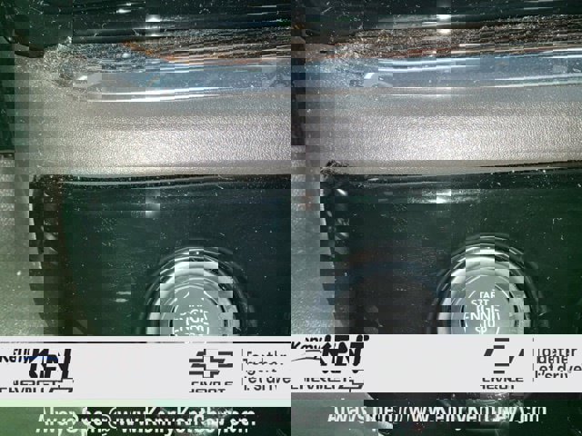 Used 2023 GMC Sierra 1500 SLE image 30