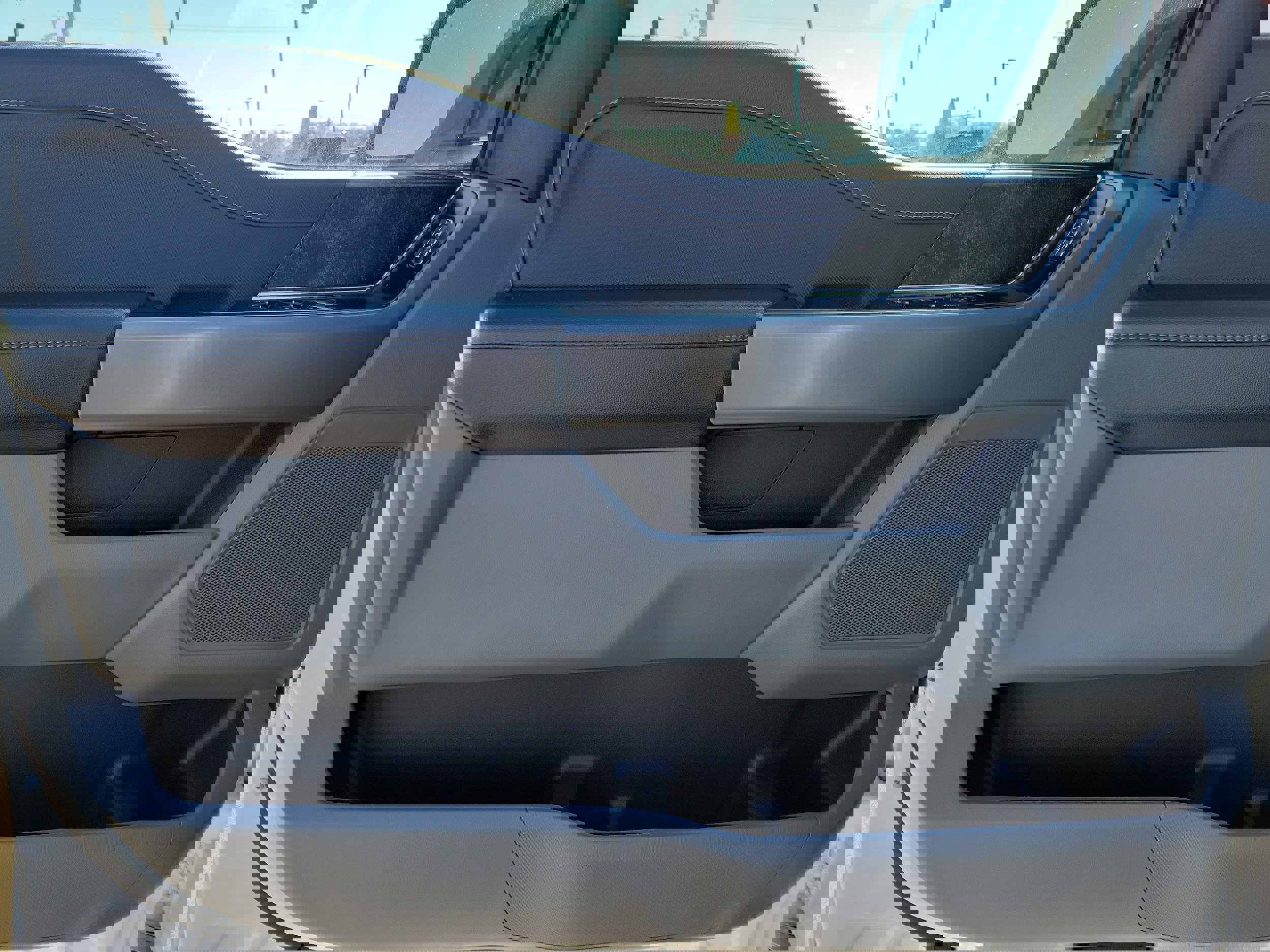 Used 2023 Ford F150 XLT w/ Equipment Group 302A High image 17