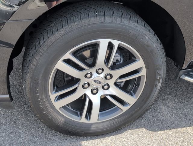 Used 2023 Ford Expedition XLT image 12