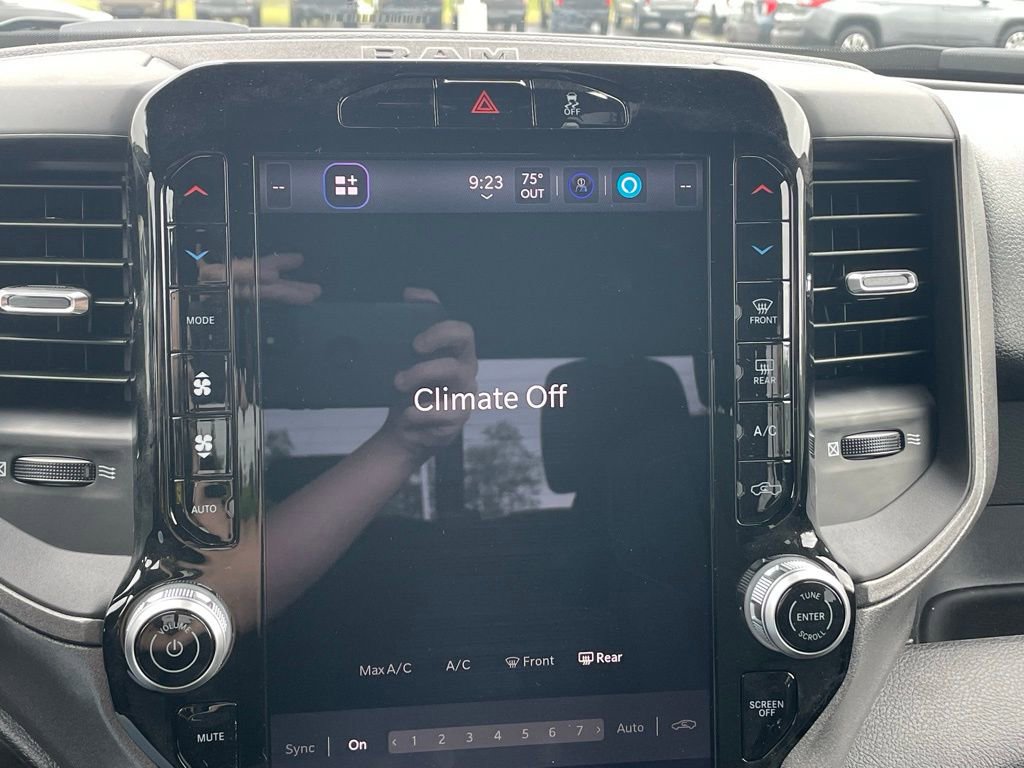 New 2025 RAM 2500 Tradesman image 38