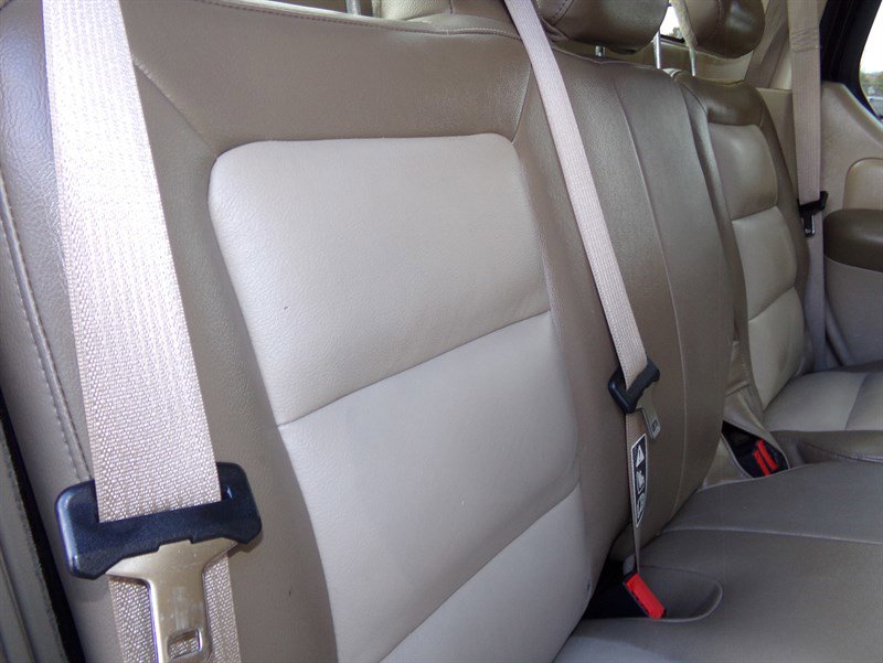 Used 2004 Ford Explorer Sport Trac XLT AWD/4WD image 45
