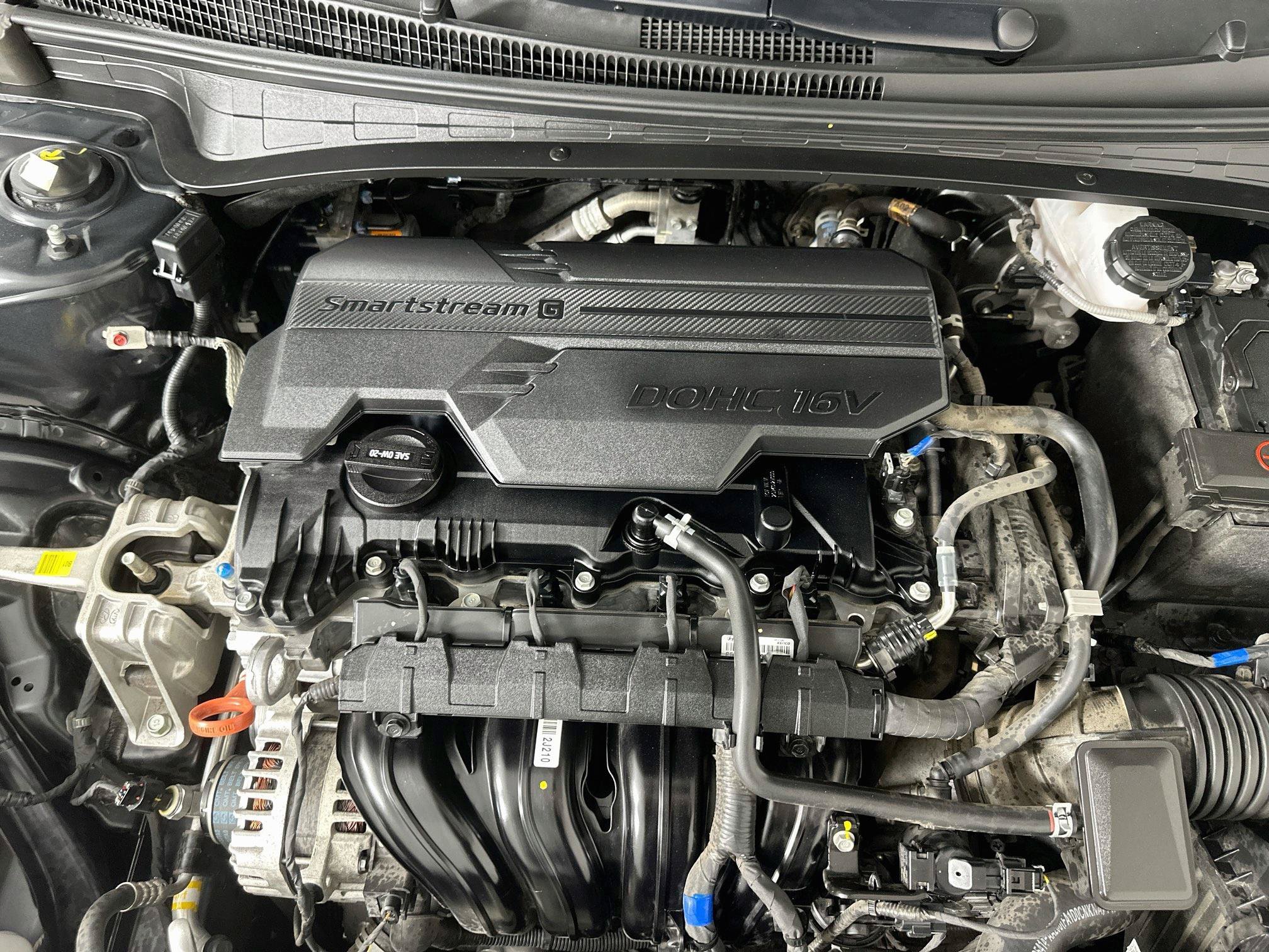 Used 2023 Hyundai Elantra Limited FWD image 32