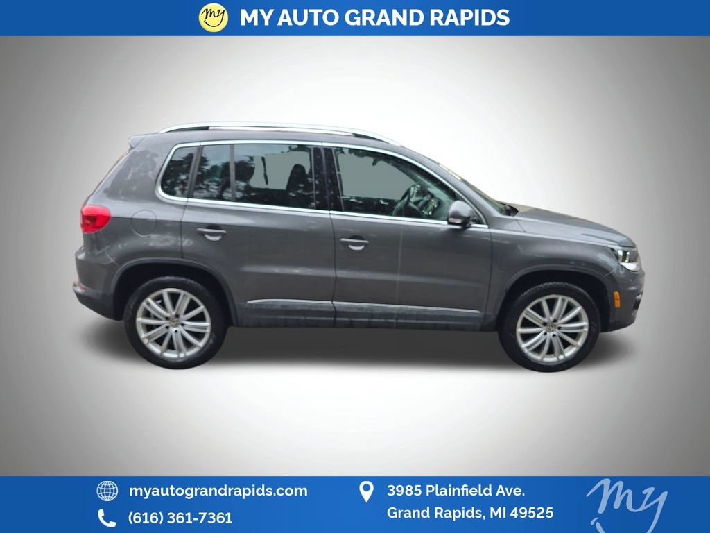Used 2013 Volkswagen Tiguan S FWD image 9