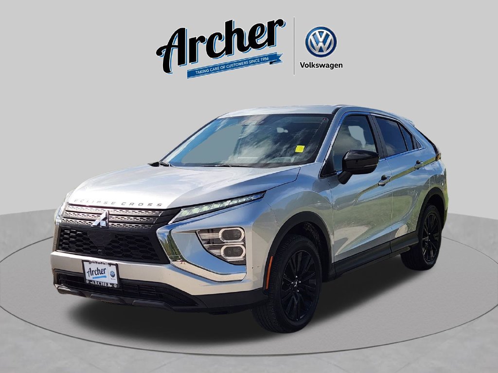 Used 2024 Mitsubishi Eclipse Cross LE AWD/4WD image 2