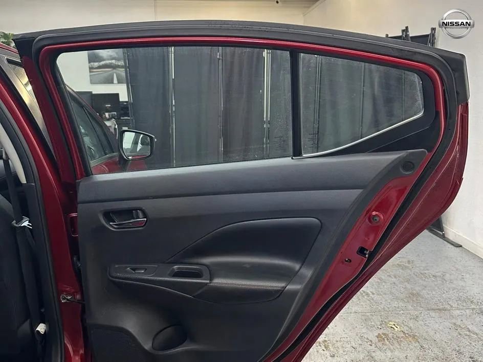 Used 2020 Nissan Versa SR FWD image 17
