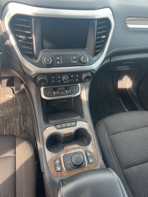 Used 2023 GMC Acadia SLE w/ Driver Convenience Package image 10