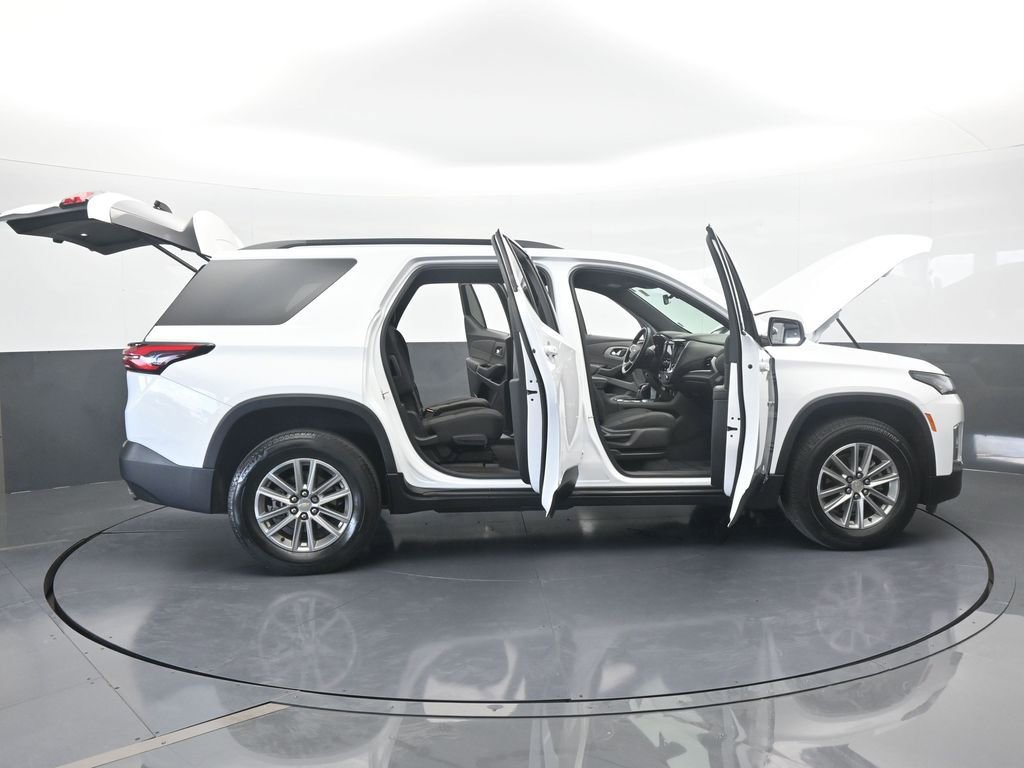 Used 2023 Chevrolet Traverse LT image 73