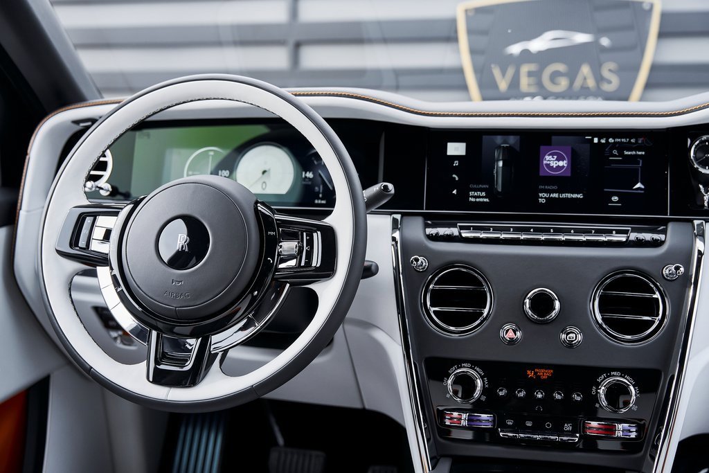 Used 2026 Rolls-Royce Cullinan image 61