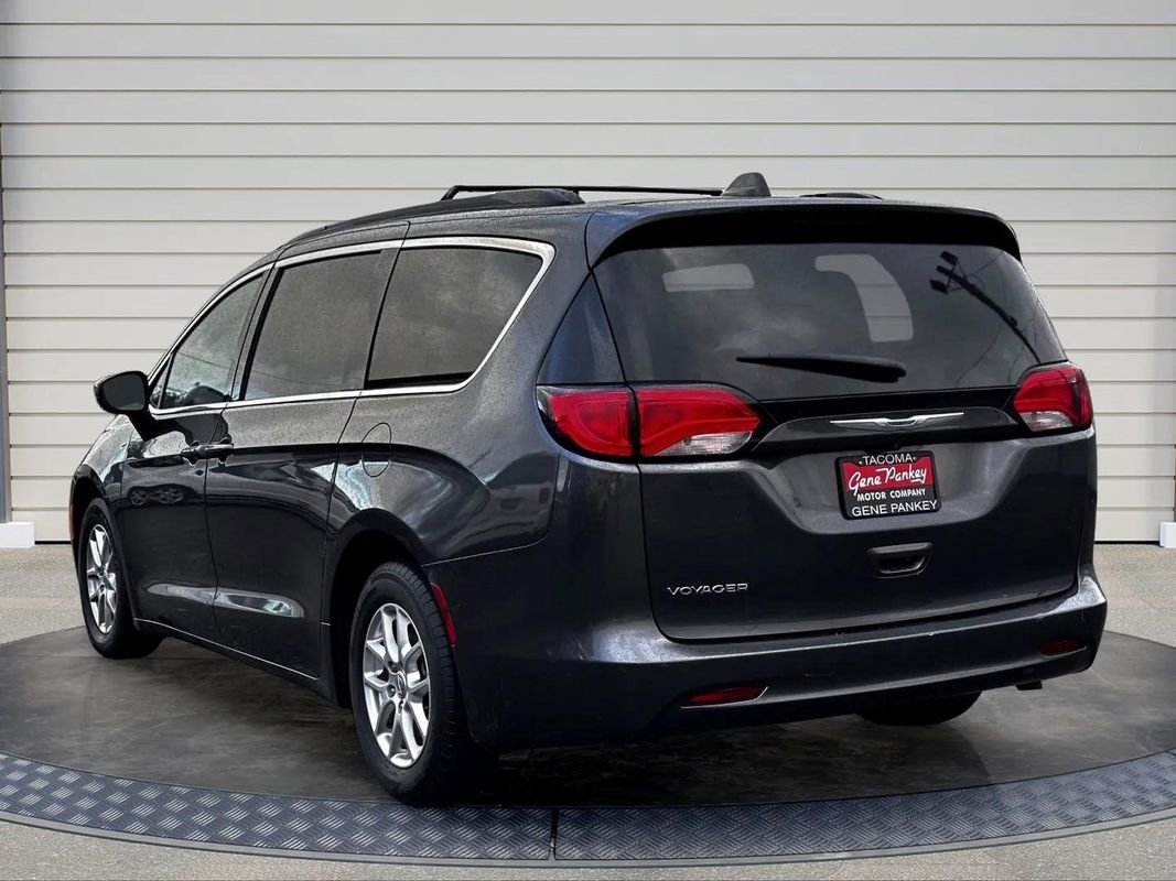 Used 2020 Chrysler Voyager Lxi image 5