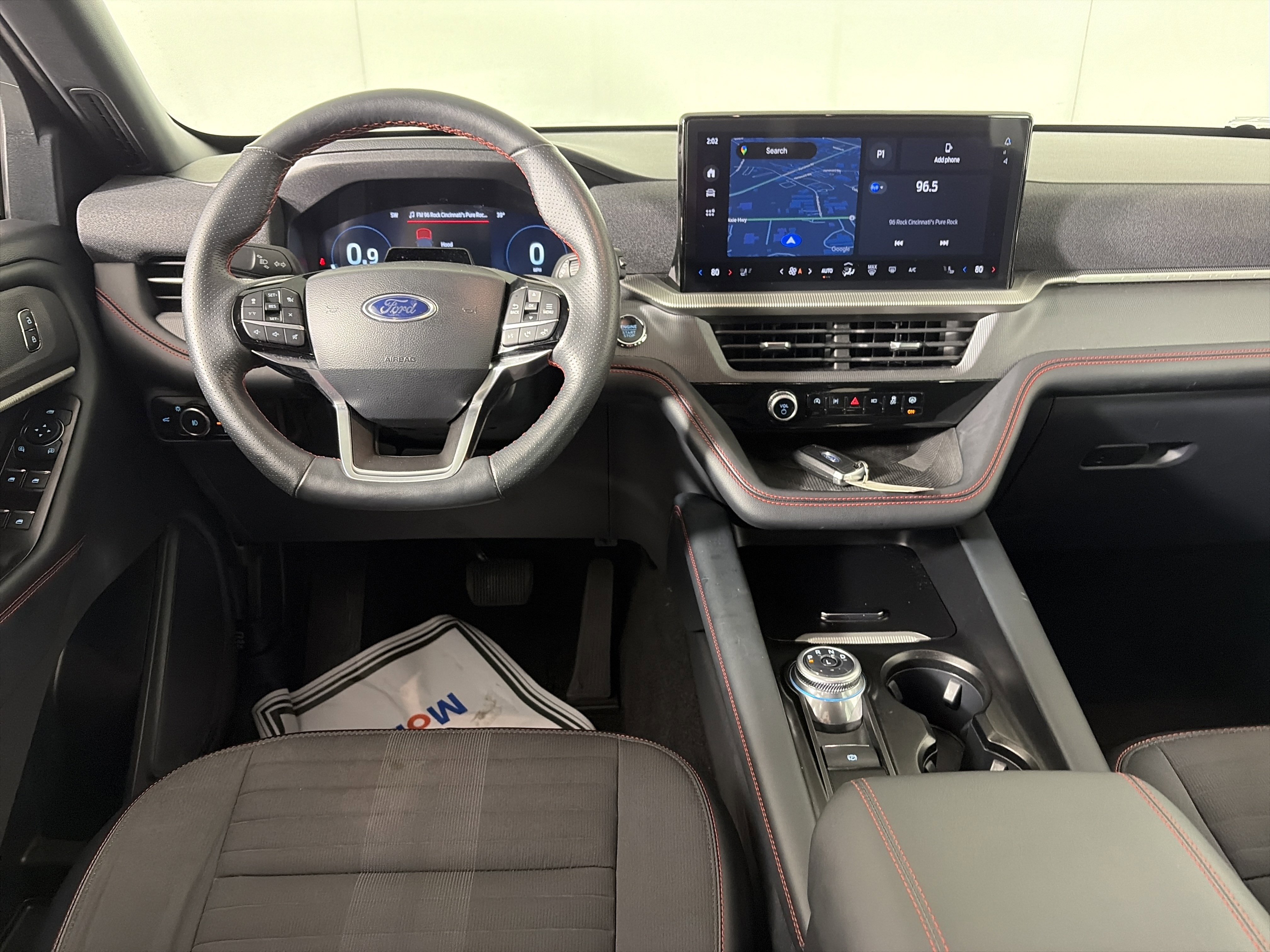 Used 2025 Ford Explorer ST-Line w/ ST-Line Street Pack image 47