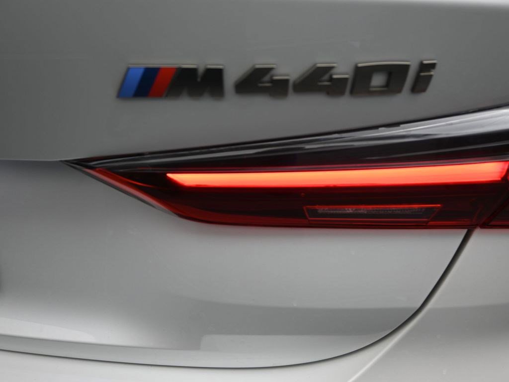 Used 2022 BMW M440i Coupe w/ Premium Package RWD image 16