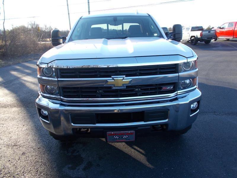 Used 2015 Chevrolet Silverado 2500 LT w/ LT Convenience Package image 9