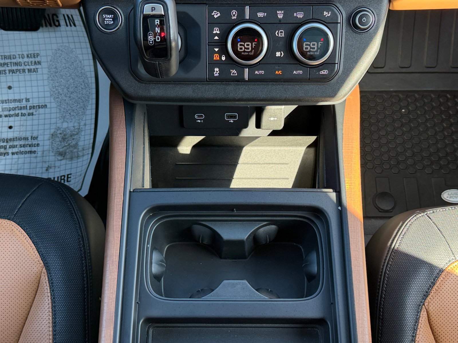 Used 2023 Land Rover Defender 110 X-Dynamic SE image 15
