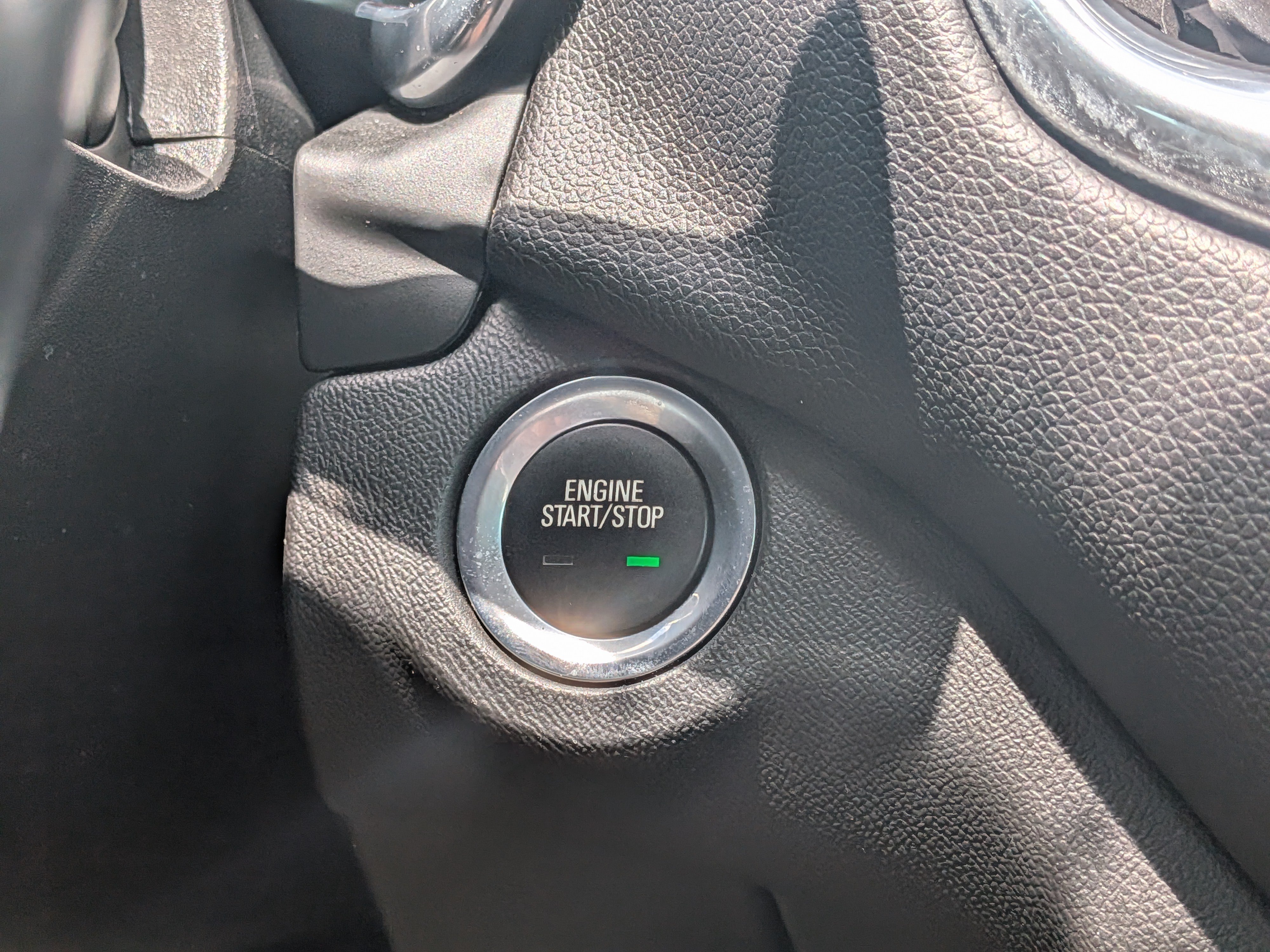 Used 2020 Chevrolet Equinox LT AWD/4WD image 30