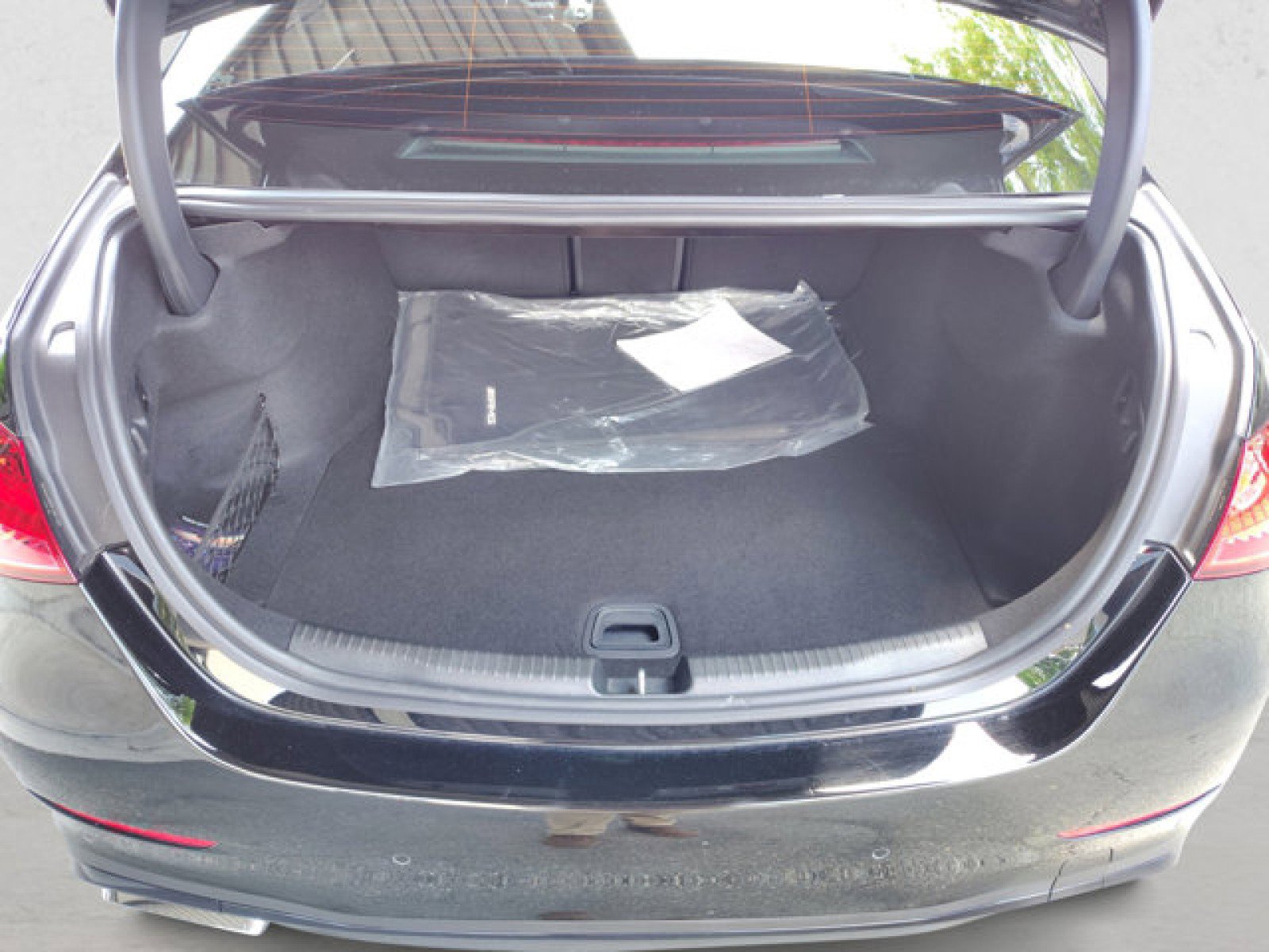 Used 2024 Mercedes-Benz C 300 4MATIC Sedan image 19