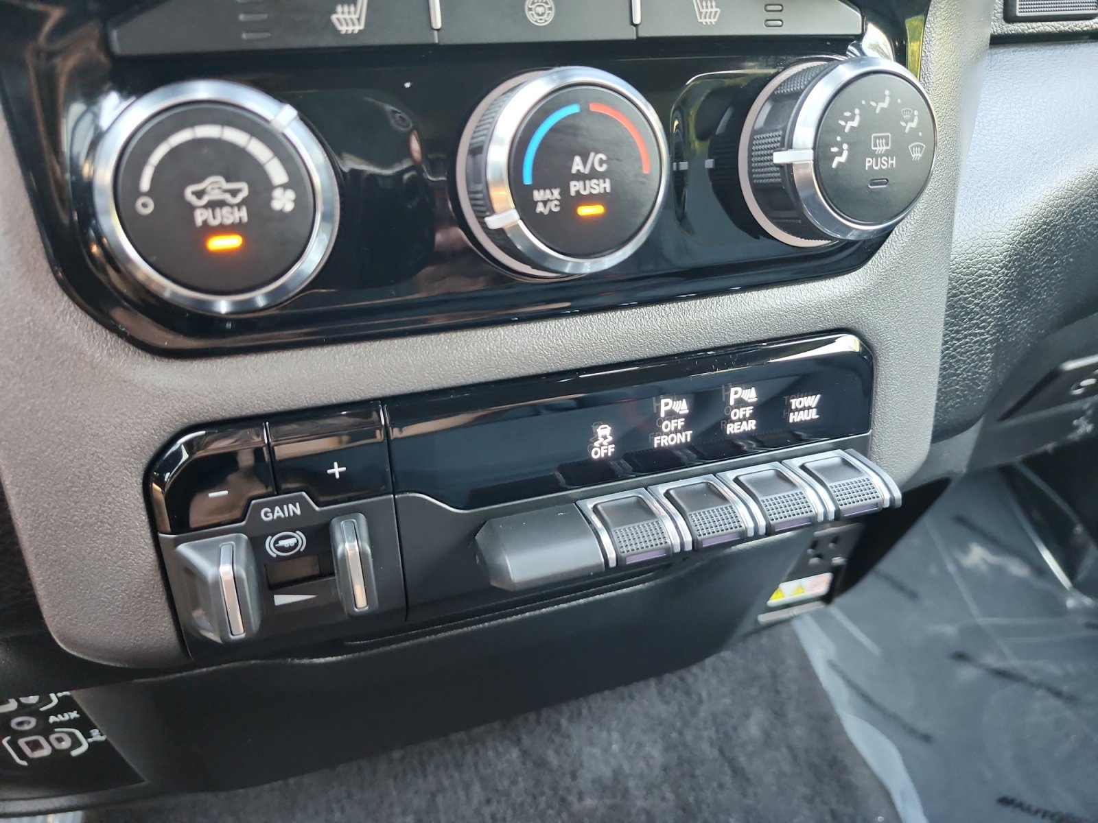 Used 2025 RAM 1500 Lone Star AWD/4WD image 23