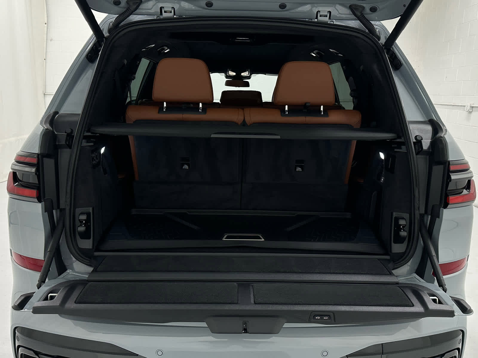 Used 2026 BMW X7 M60i image 47