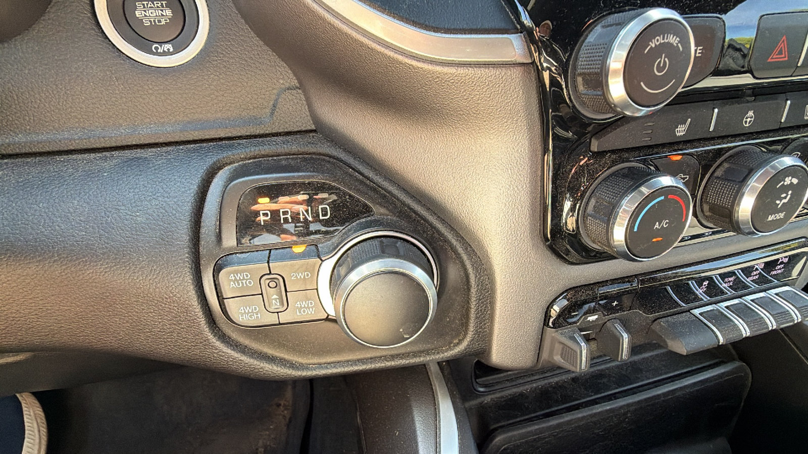 Used 2022 RAM 1500 Big Horn AWD/4WD image 31