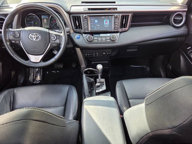 Used 2018 Toyota RAV4 Limited w/ Advanced Technology Package image 13