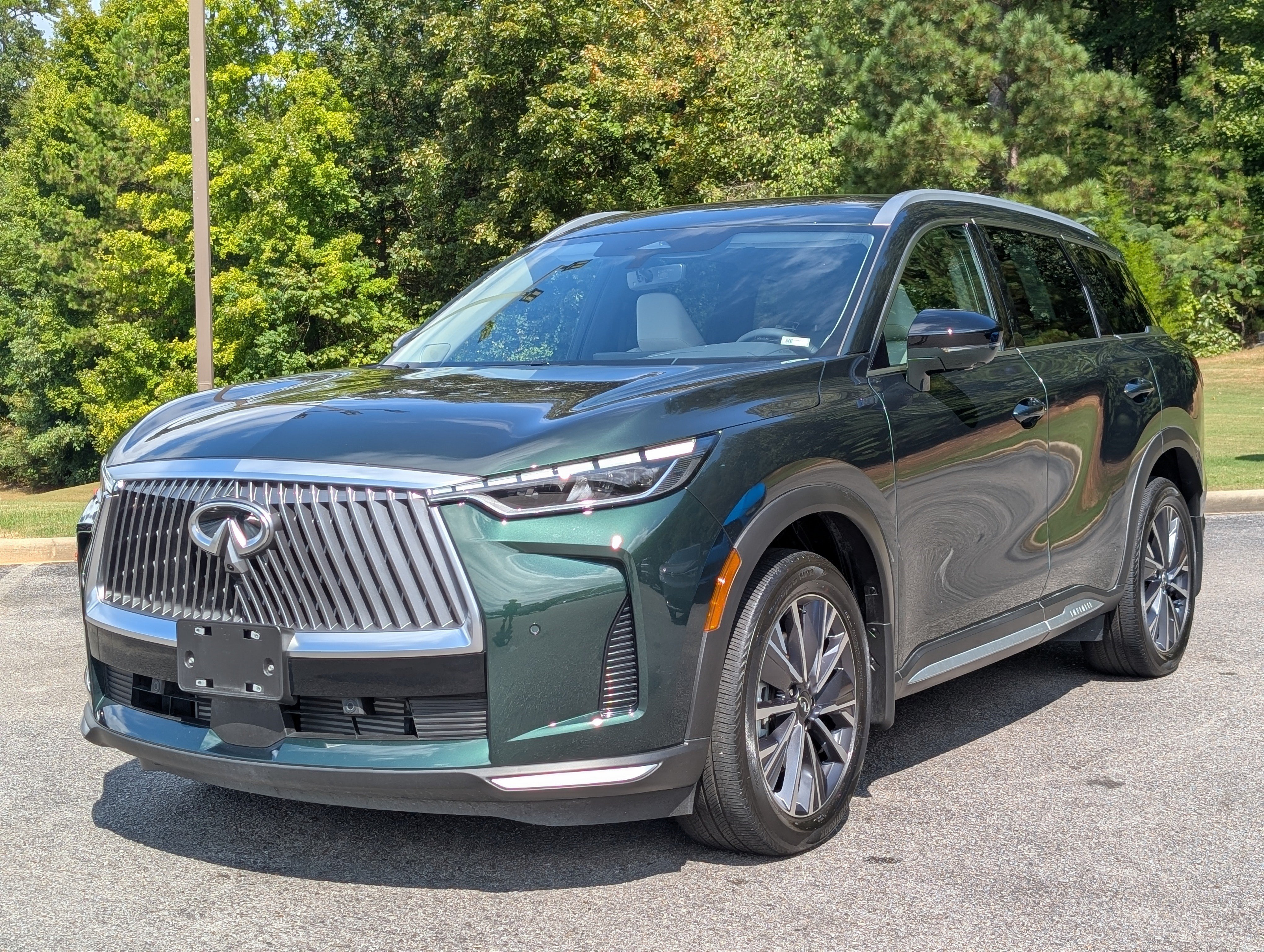 Used 2026 INFINITI QX60 Luxe w/ Cargo Package AWD/4WD image 5
