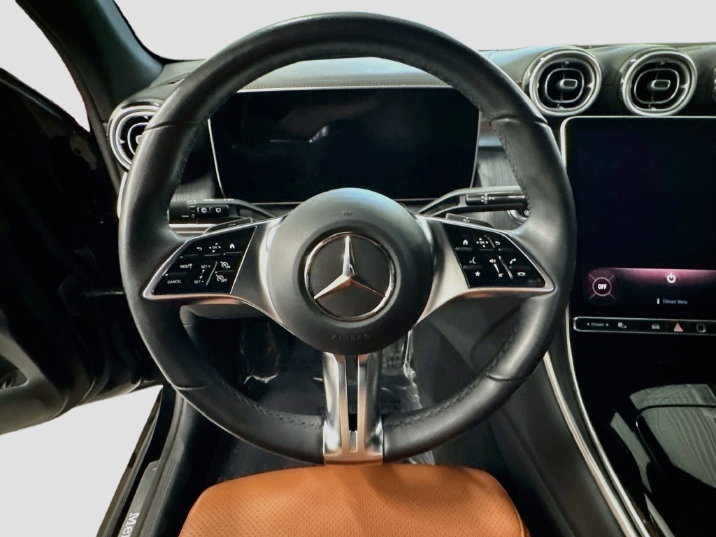 Certified 2025 Mercedes-Benz GLC 300 4MATIC image 11